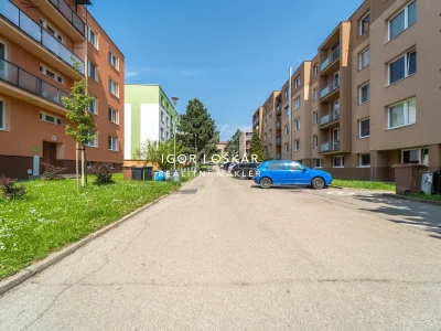 byt-1+1-balkon-zbysov-u-oslavan-sportovni-558-04-igor-loskar-realitni-makler