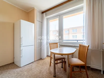 byt-1+1-balkon-zbysov-u-oslavan-sportovni-558-17-igor-loskar-realitni-makler