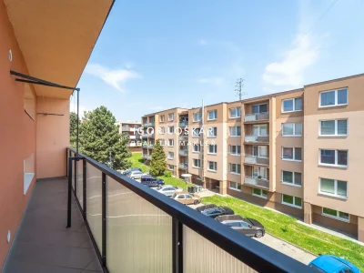 byt-1+1-balkon-zbysov-u-oslavan-sportovni-558-22-igor-loskar-realitni-makler