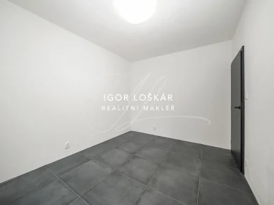byt_3kk_terasa_balkon_brno_kamechy_ul_krepelci_igor_loskar_15